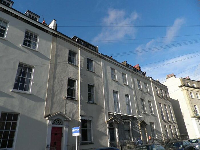 2 Bedroom Flat To Rent In York Place, Bristol, BS8