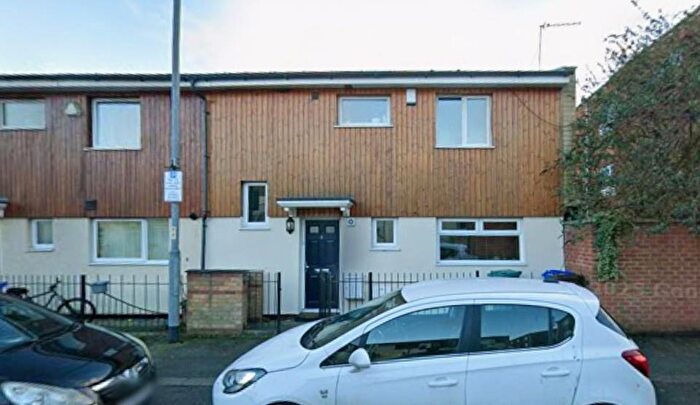 4 Bedroom End Of Terrace House For Sale In Greengage, Manchester, M13