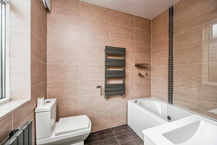 3 Bedroom End Of Terrace House For Sale In Munster Road, Liverpool, Merseyside, L13