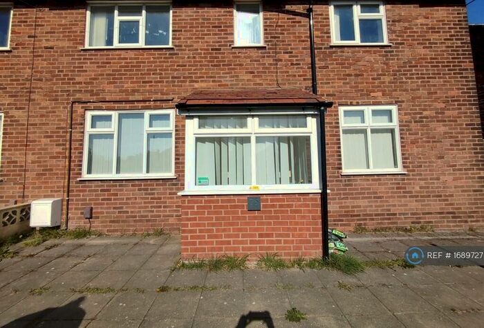 3 Bedroom Semi-Detached House To Rent In Furness Avenue, Blackpool, FY3