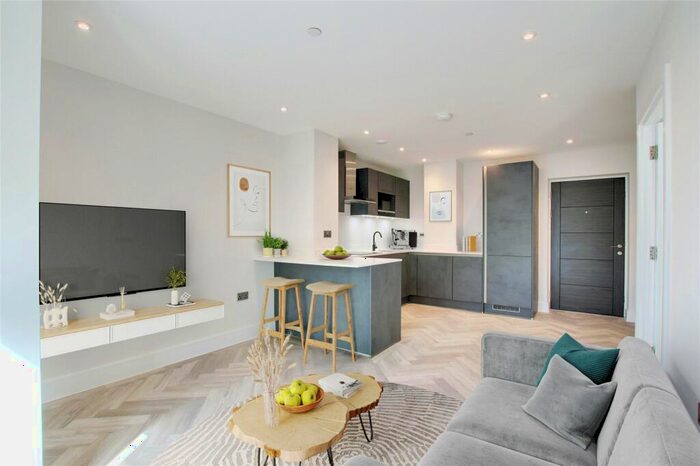 1 Bedroom Flat To Rent In One One Sixt At Cockfosters Road, EN4