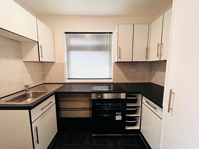 1 Bedroom Apartment To Rent In Rotunda Road, Eastbourne, BN23