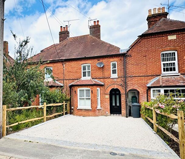 3 Bedroom Cottage For Sale In Jubilee Villa, Newnham Road, Hook, RG27