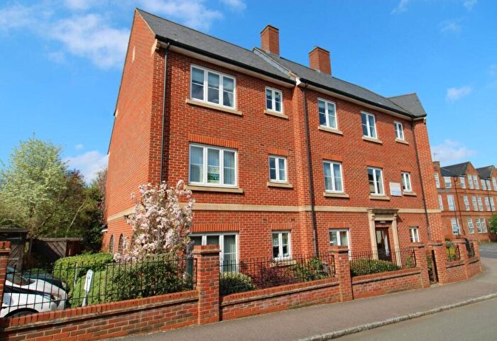 2 Bedroom Retirement Property For Sale In Newton Court, Hoppers Hill, Olney, MK46