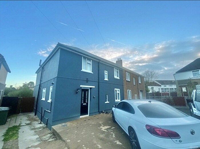 1 Bedroom Property To Rent In Park Avenue, Grays, RM20