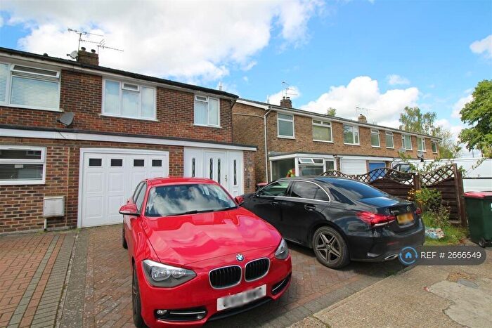 3 Bedroom Terraced House To Rent In Saunders Close, Crawley, RH10