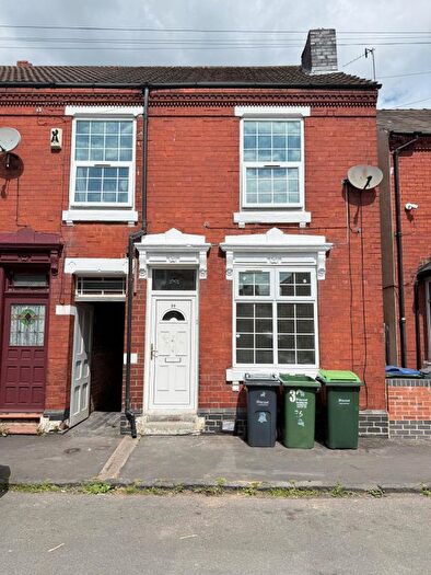 3 Bedroom Terraced House To Rent In Trinity Street, Cradley Heath, B64