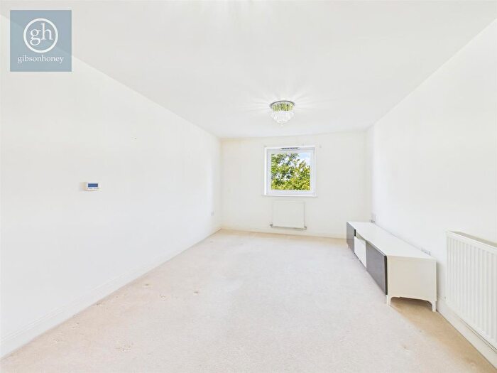 2 Bedroom Flat To Rent In Walsham Court, Perkins Gardens, Ickenham, UB10