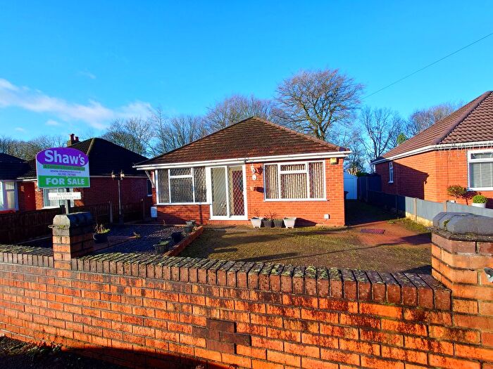 2 Bedroom Detached Bungalow For Sale In Kinnersley Avenue, Kidsgrove, Stoke-On-Trent, ST7