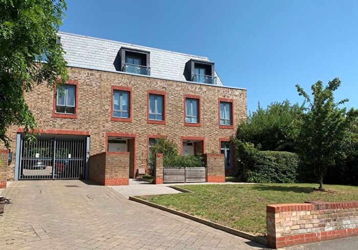 3 Bedroom Town House For Sale In Forty Hill, Enfield, EN2