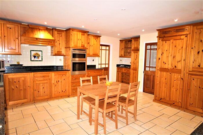 5 Bedroom Detached House To Rent In Warblington Road, Emsworth., PO10