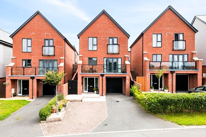 4 Bedroom Detached House For Sale In Neptune Drive, Folkestone, CT20