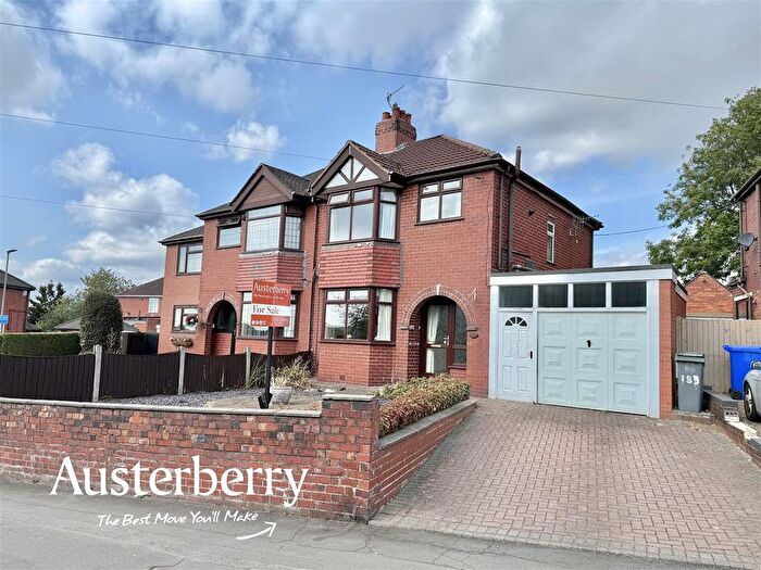 3 Bedroom Semi Detached House For Sale In Blurton Road, Stoke-On-Trent, ST3