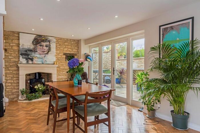 3 Bedroom Semi-Detached House To Rent In Wheatley Road, Garsington, Oxford, OX44