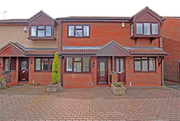2 Bedroom Town House To Rent In Harberton Close, Redhill, Nottingham, NG5