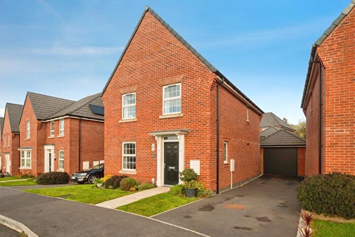 4 Bedroom Detached House For Sale In Moore Drive, Tiverton, EX16