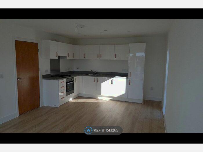 2 Bedroom Flat To Rent In Hobbs Way, Gloucester, GL2