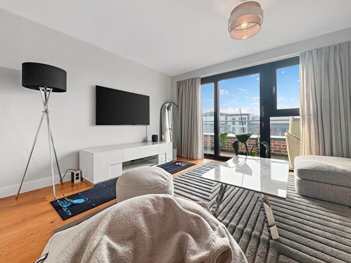 2 Bedroom Penthouse To Rent In Block D, Victoria Riverside, Leeds, LS10