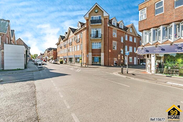 2 Bedroom Apartment For Sale In Elbourne House, Horley, RH6
