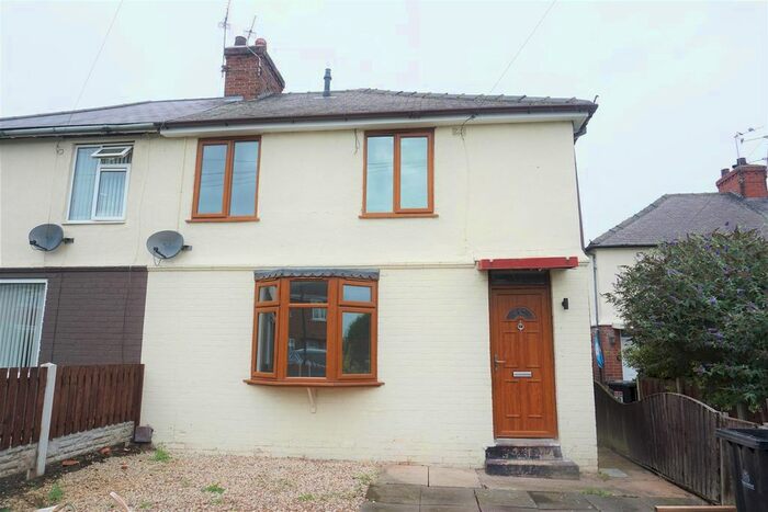 3 Bedroom Semi-Detached House To Rent In Cemetery Road, Woodlands, Doncaster, DN6