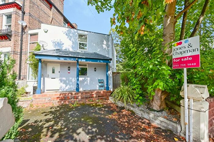 2 Bedroom Mews For Sale In Ullet Road, Liverpool, L17