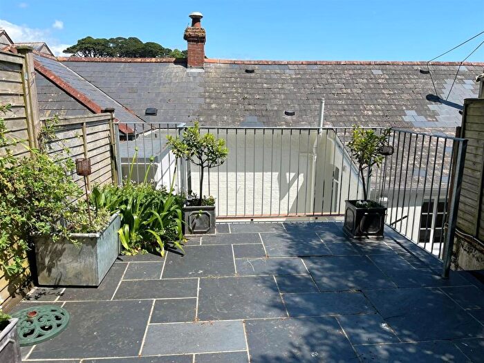 3 Bedroom Terraced House For Sale In Daglands Road, Fowey, PL23