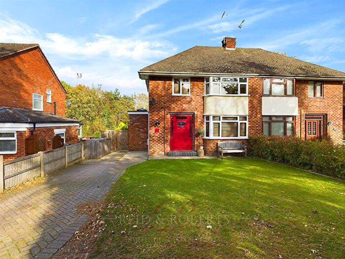 3 Bedroom Semi-Detached House For Sale In Kelsterton Road, Connah's Quay, Deeside, CH5