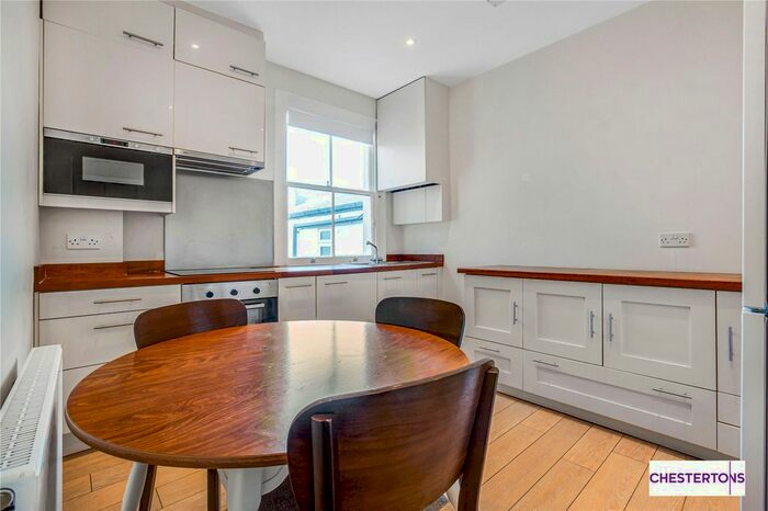 3 Bedroom Flat To Rent In Edgarley Terrace, London, SW6