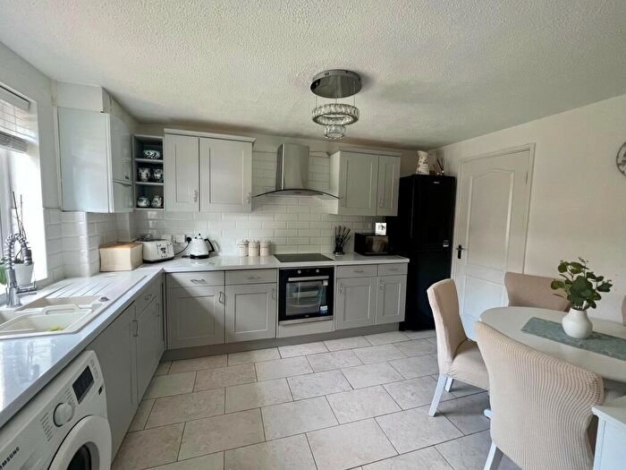 2 Bedroom Terraced House To Rent In Church Road, Leyton, E10