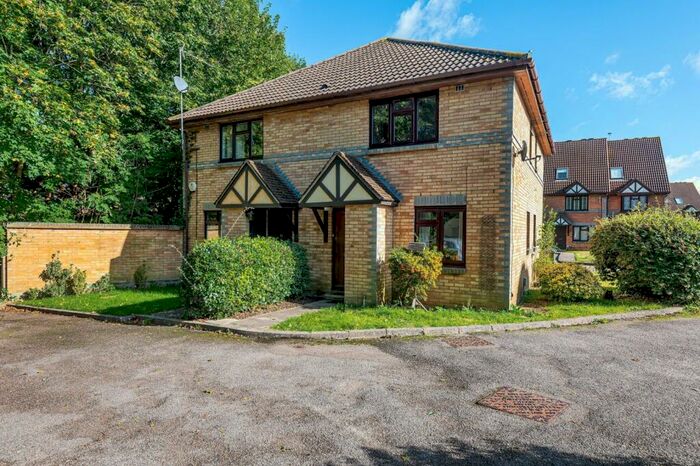 1 Bedroom House To Rent In Cotts Wood Drive, Guildford, Surrey, GU4