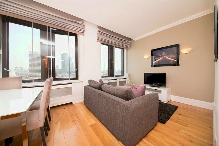 1 Bedroom Flat To Rent In Whitehouse Apartments, Belvedere Road, London, SE1