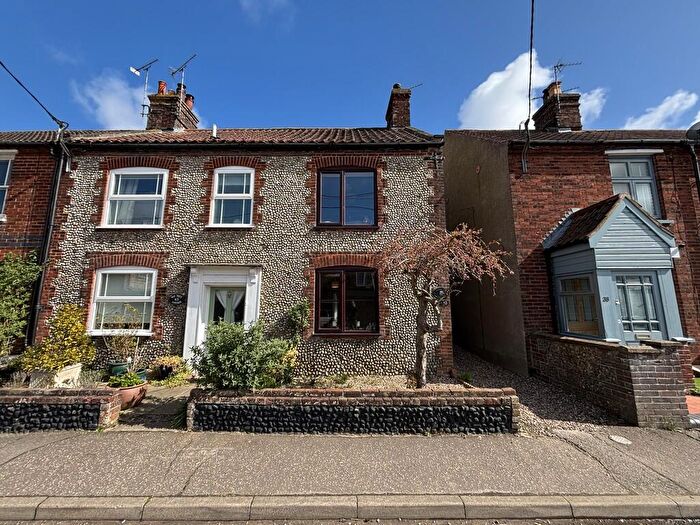2 Bedroom End Of Terrace House To Rent In New Street, Holt, NR25