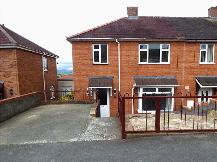 3 Bedroom Semi-Detached House For Sale In Heol Y Garth, Penparcau, Aberystwyth, Ceredigion, SY23