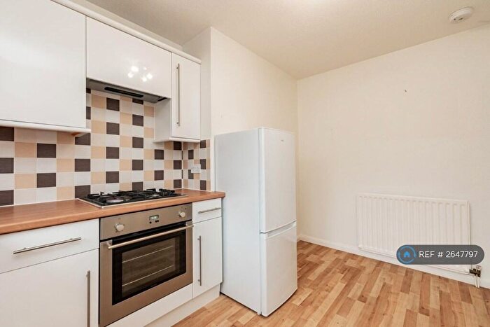 Studio To Rent In Linksfield Gardens, Aberdeen, AB24