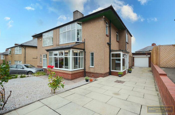 3 Bedroom Semi-Detached House For Sale In Earnsdale Avenue, Sunnyhurst, Darwen, BB3