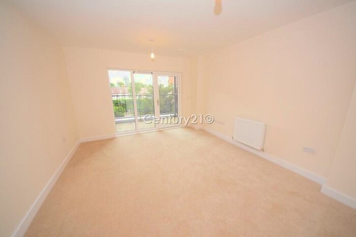 2 Bedroom Apartment To Rent In Clarence Avenue, Gants Hill, IG2