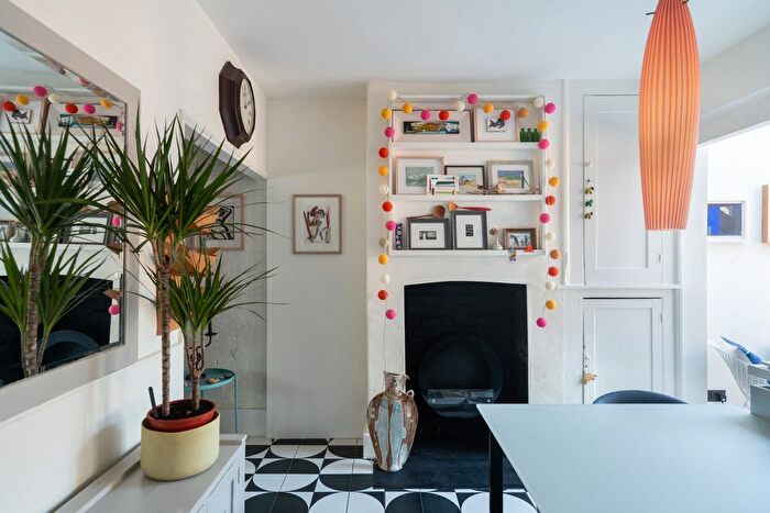 2 Bedroom Terraced House For Sale In Oxford, Oxfordshire, OX2