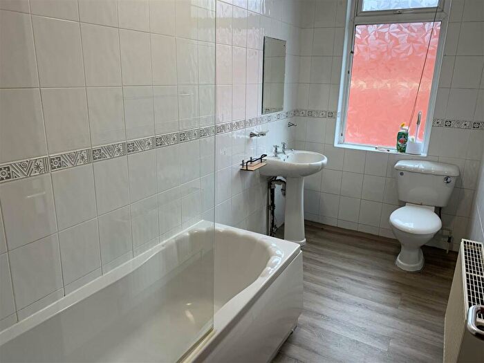 1 Bedroom Apartment To Rent In Manchester Road, Bury, BL9