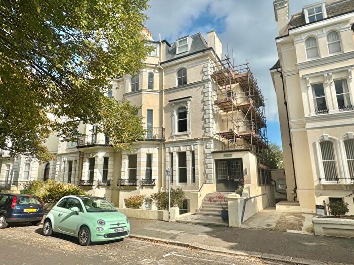 2 Bedroom Apartment For Sale In Trinity Crescent, Folkestone, Kent, CT20