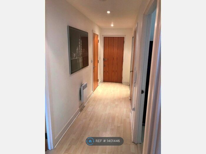 2 Bedroom Flat To Rent In Leamore Court, London, E2