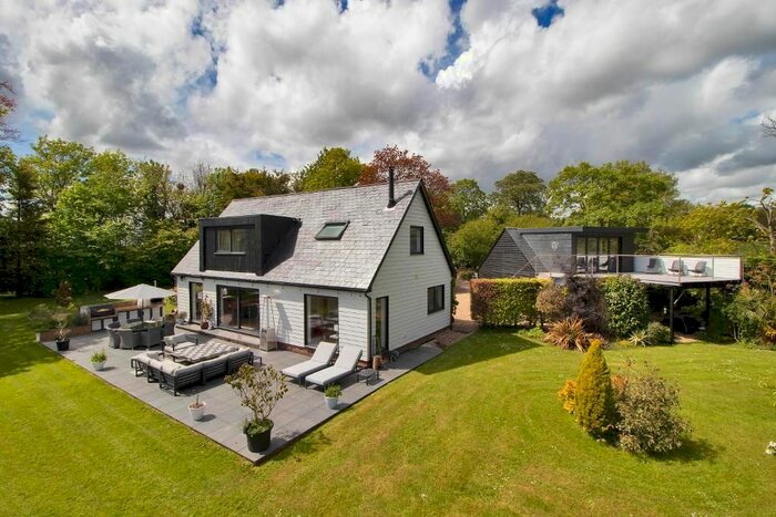 4 Bedroom Detached House For Sale In Butt Green Lane, Linton, Kent, ME17