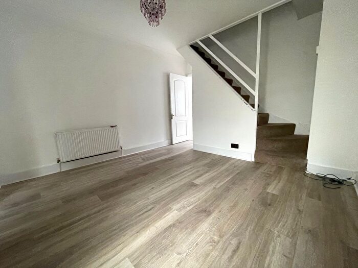 2 Bedroom Property To Rent In Cecil Street, Watford, WD24