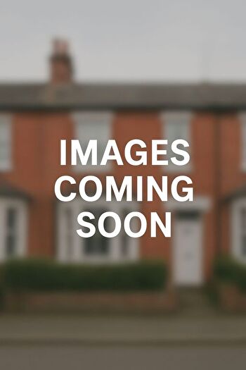 3 Bedroom Terraced House For Sale In Nine Acres, Kennington, TN24