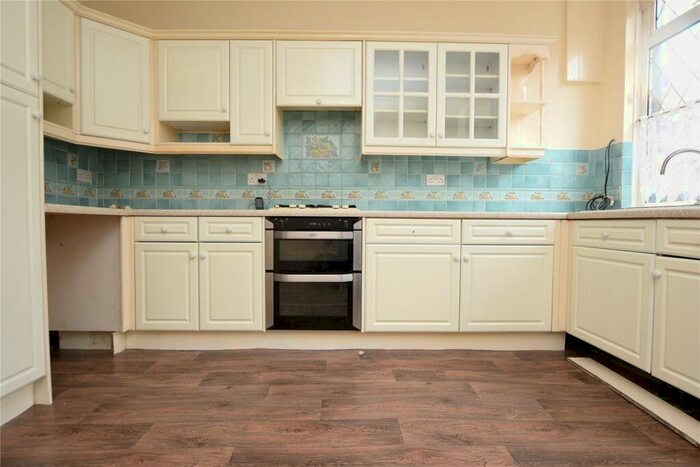 3 Bedroom Terraced House To Rent In Cross Flatts Terrace, Beeston, Leeds, LS11