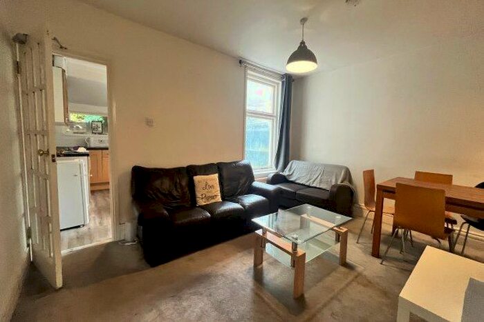 4 Bedroom Property To Rent In Cromwell Road, Southampton, SO15