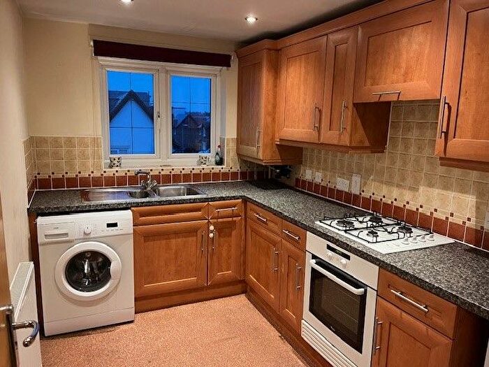 2 Bedroom Property To Rent In Mere View, Frodsham, WA6