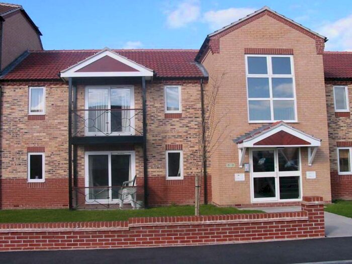 2 Bedroom Flat To Rent In Langsett Court, Lakeside, Doncaster, DN4