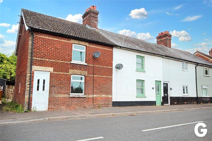 2 Bedroom End Of Terrace House To Rent In Christchurch Road, Ringwood, Hampshire, BH24