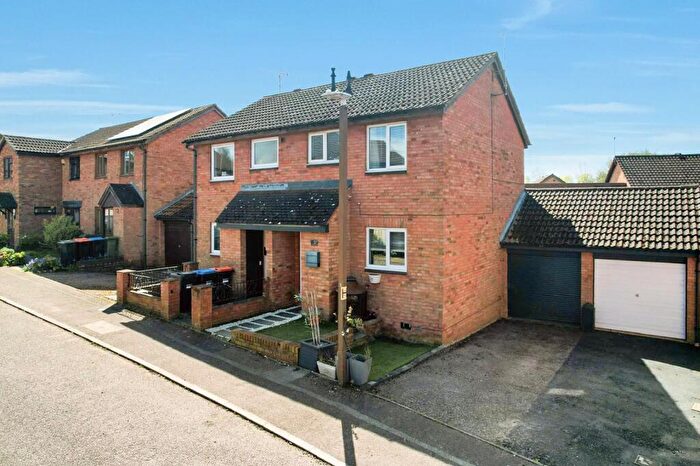 2 Bedroom Semi Detached House For Sale In Bingham Close, Emerson Valley, Milton Keynes, MK4