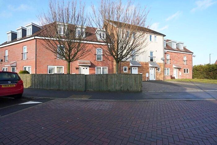 3 Bedroom Terraced House For Sale In Elder Road, Grimsby, DN34